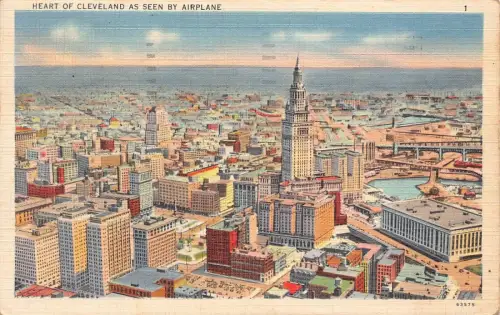 USA 1937 Heart of Cleveland As seen by Airplane Ohio vintage postcard C375