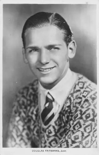 Filmstar amerikanischer Schauspieler Douglas Fairbanks Junior Portrait RPPC Postkarte B834