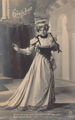 Fotomontage Schauspielerin für Faust von Goethe Gretchen Mädchen posiert 1908 Postkarte