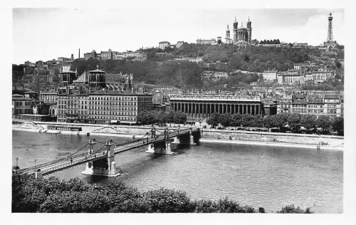 Frankreich Lyon Kathedrale Saint Jean Palais de Justice Colline de Fourviere Postkarte
