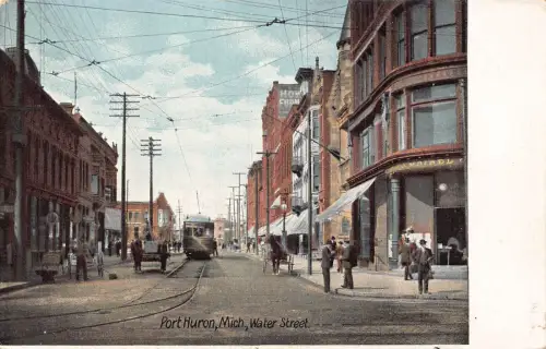 US Michigan Port Huron Water Street Tram Vintage Postkarte