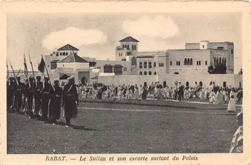 B009 Marokko Rabat Sultan et son escorte sortant du Palais Garde Postkarte