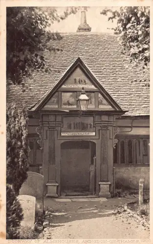 B003 England Doorway of Amshouses Abingdon on Thames Postkarte