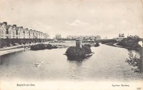 B005 England Bexhill on Sea Egerton Gardens Vintage Postkarte