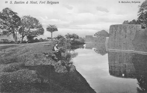 A998 Indien Fort Belgaum S Bastion und Graben Vintage Postkarte