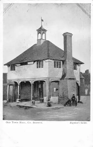 B003 England Great Bedwyn Old Town Hall Vintage Postkarte