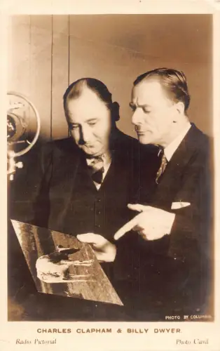 B423 Britische Entertainer Charles Clapham & Billy Dwyer Cow Foto RPPC Postkarte