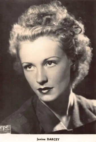 B423 Französische Filmschauspielerin Janine Darcey Portrait RPPC Postkarte