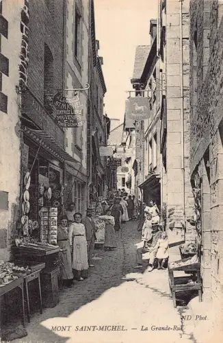 Frankreich Mont Saint Michel Grande Rue Souvenirs A la Coquille Geschäfte Postkarte B848