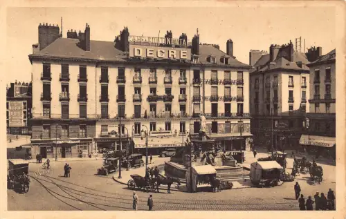 Frankreich Nantes Place Royale Cafe Continental Decre Autos Oldtimer Postkarte