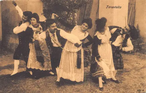 A018 Italien Tarantella Trachten und Tänze Vintage Postkarte
