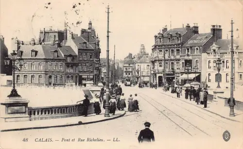 C030 Frankreich, Calais Pont et Rue Richelieu 1915 alte Postkarte
