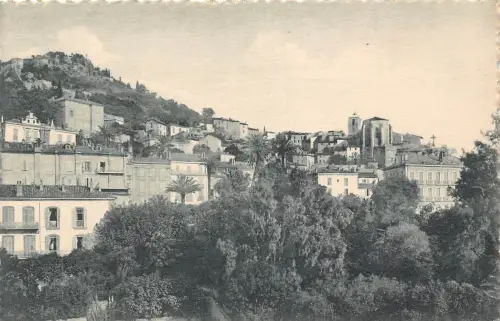 C032 Frankreich, Hyères Gesamtansicht der Oberstadt Vintage Postkarte
