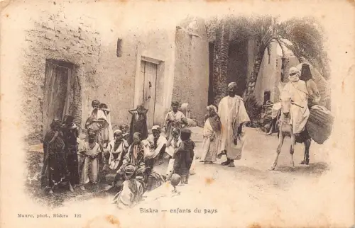 A615 Algerien Biskra 1923 Enfants du Pays Kinder spielen Esel ethnische Postkarte