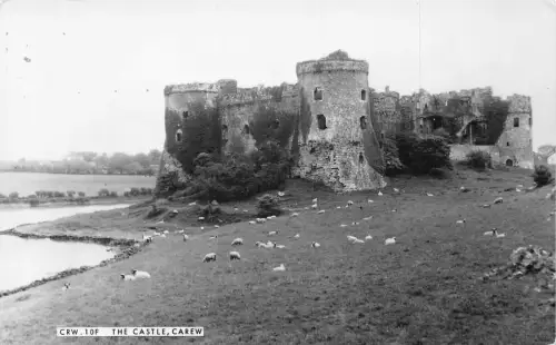 A636 Wales Castle Carew RPPC Vintage Postkarte