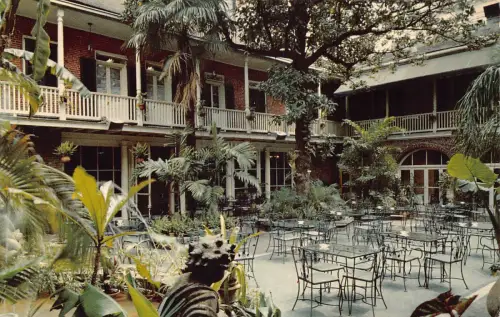 B021 US Patio of Brennan's French Restaurant New Orleans Louisiana Postkarte