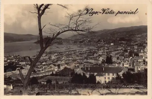 B017 Spanien Vigo Teilansicht RPPC Postkarte