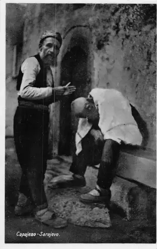 Bosnien und Herzegowina Ureinwohner vor Haus Rauch Zigarette Postkarte B871