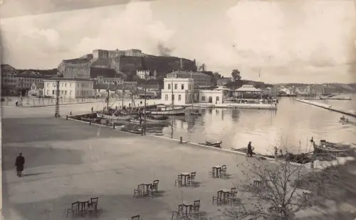 Griechenland Korfu Kai Hafen Boote RPPC Vintage Postkarte B871