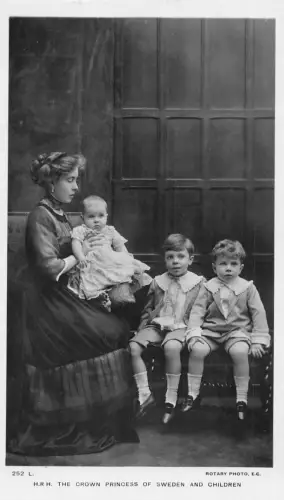 B434 Royalty Margaret Crown Princess of Sweden and Children RPPC Postcard