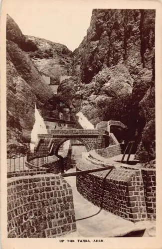 B444 Yemen Aden Up The Tanks Vintage Postkarte
