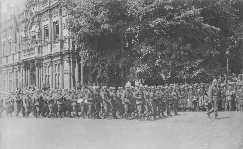 A742 Belgien Brügge Eröffnung der Processie Saint Sang Militär Soldaten Postkarte