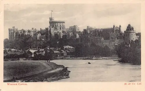 L239 England Windsor Castle Vintage Postkarte