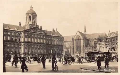 A185 Niederlande 1930 Amsterdam Damm Met Kon Palace Straßenbahn Radfahrer Postkarte