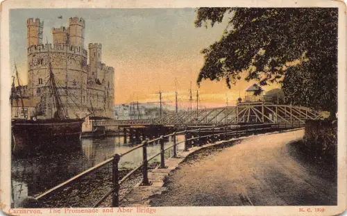 A777 Wales Carnarvon Promenade und Aber Bridge Vintage Postkarte