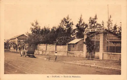 Senegal Dakar Ecole de Medecine Schule Medizin Vintage Postkarte B911