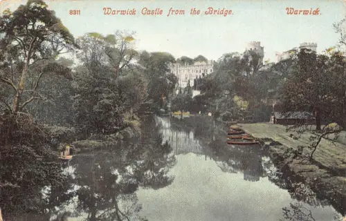 B065 England Warwick Castle von der Brücke Vintage Postkarte