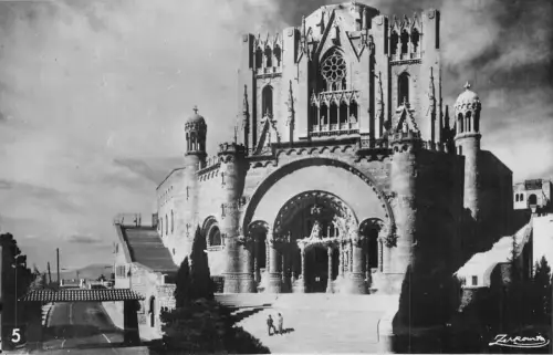 B067 Spanien Tibidabo Barcelona Sagrada Familia früher Aufbau RPPC, Postkarte