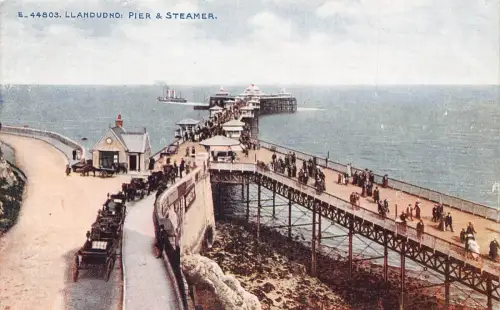 A788 Wales Llandudno Pier und Dampferwagen Vintage Postkarte