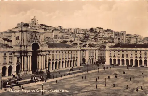 A796 Portugal Lissabon Lison Praca do Comercio Lado Norte Straßenbahn RPPC Postkarte