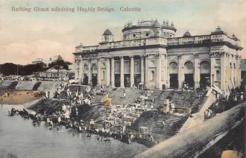 A007 Indien Badender Ghaut angrenzend Hughly Bridge Kalkutta Vintage Postkarte