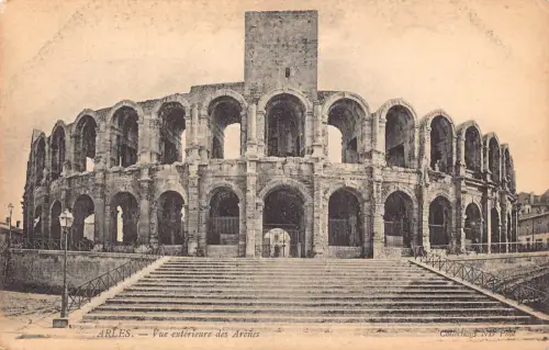 A826 Frankreich Arles Außenansicht Arena Vintage Postkarte