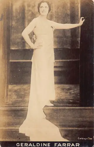 L284 Schauspielerin Geraldine Farrar 1921 Filmstar Vintage Postkarte