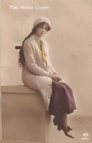 A829 Edwardian British Actress Gladys Cooper 1914 RPPC Postkarte