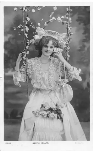 A829 Edwardian British Actress 1905 Gertie Millar Roses RPPC Postkarte Postkarte