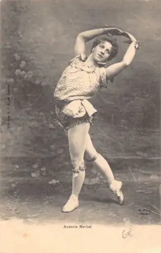 A830 Edwardian British Ballerina Antonia Merkel Vintage Postkarte