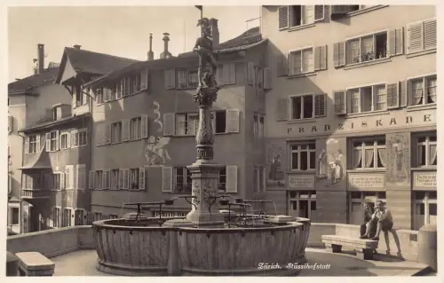 L100 Schweiz Zuerich Stuessihofstatt Statue Franzis Caffee Vintage Postkarte