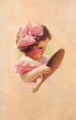 L126 Kleines Mädchen schaut in den Spiegel Künstler signiert Vintage Postkarte