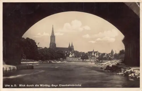 A210 Deutschland Ulm a D Blick unter Eisenbahnbrücke Vintage Postkarte