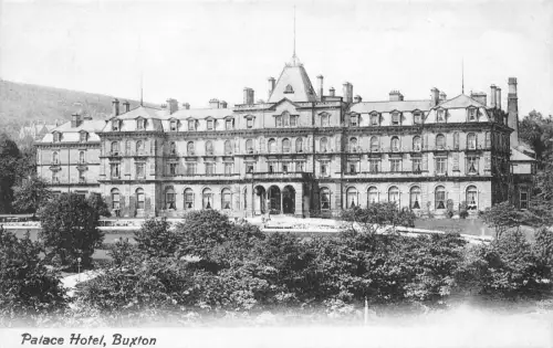 B130 England Palace Hotel Buxton Vintage Postkarte