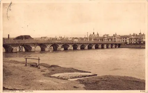 B130 England 1931 Barnstaple The Bridge Vintage Postkarte