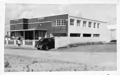 B491 Spanien Peugeot 203 Auto Atelier Telas RPPC Oldtimer Postkarte