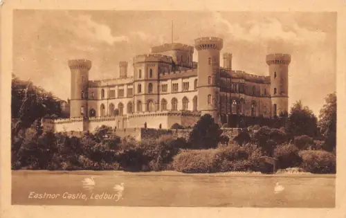 A034 England Ledbury Eastnor Castle Schwäne Vintage Postkarte