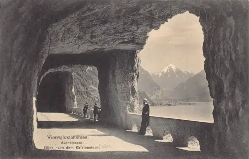 A040 Schweiz Vierwaldstättersee Axenstrasse Strasse geschnitzte Klippe Postkarte