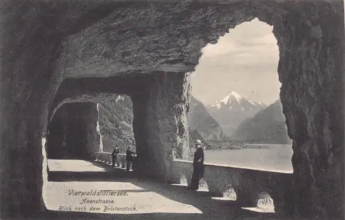 A041 Schweiz Vierwaldstettersee Axenstrasse Blick nach Bristenstoc AK