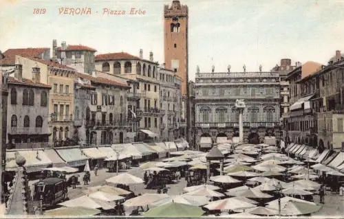 A039 Italien Verona Piazza Erbe Marktplatz Geschäfte Vintage Postkarte